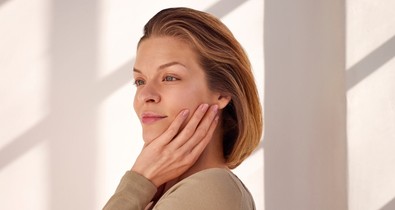 Ezt a nappali- és esti arcápolási rutint kövesd, és meglepő változásokat fogsz észrevenni a bőrödön