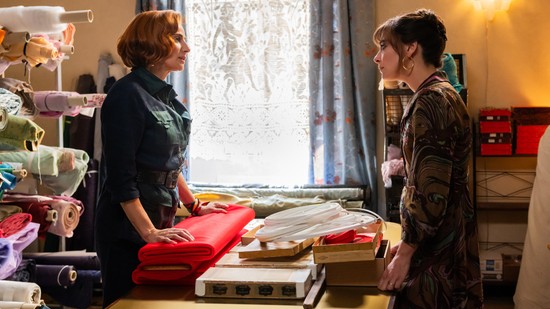 Drágakövek: a női összetartás és a fizikai korlátokat is felülíró kreativitás meséje