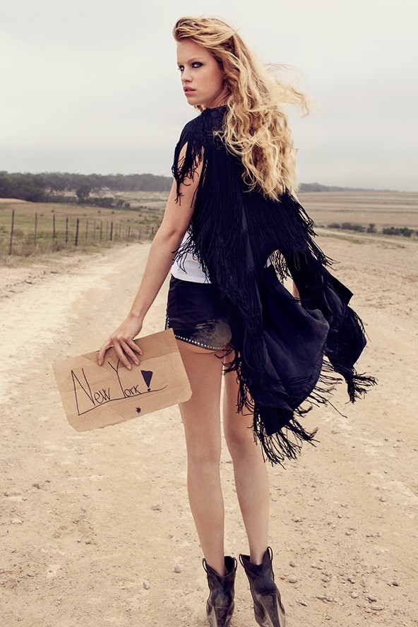 Kirúgták a modellt, mert túl kövérnek találták