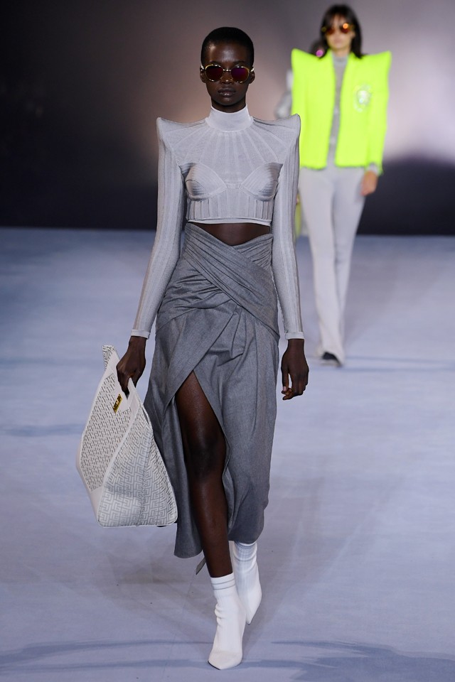 Megérkeztek 2021 színei, hogy erőt és reményt adjanak a következő évre