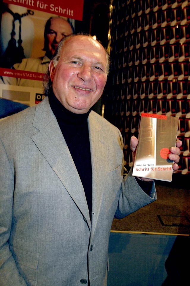 Kertész Imre – szintén március 31-én hunyt el a Nobel-díjas magyar író, akinek egyik leghíresebb műve a Sorstalanság.