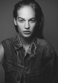 Axente Vanessa exkluzív lesz Milánóban