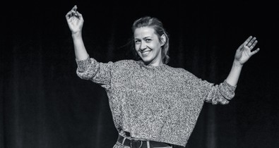 Interjú: Balsai Móni Shirley Valentine szerepében a Centrál Színházban