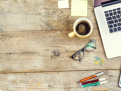 Rendetlen az íróasztalod? Így szüntesd meg a káoszt a hatékony munka érdekében