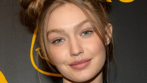 A nap kérdése: Hová tűnt Gigi Hadid köldöke?