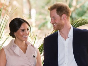 Meghan Markle és Harry herceg megleptek minket a kis Lilibet első hivatalos születésnapi fotójával