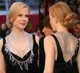 2008 – Nicole Kidman, aki a tökéletes Oscar-ékszerekhez szokottl, a 2008-as gálán egy fekete Balenciaga ruhát választott, amely hibátlan hátteret biztosított észbontó gyémánt nyakláncának. A drámai kiegészítőt L'Wren Scott tervezte, 1399 karátnyi nyers gyémánt felhasználásával. Az egyszerre bohém és éteri ékszer nemcsak a dekoltázsát, hanem a hátát is kiemelte, emellett a nyers gyémánt trend elindításában is fontos szerepet játszott, így az ékszerstílus egyik mérföldkövévé vált.