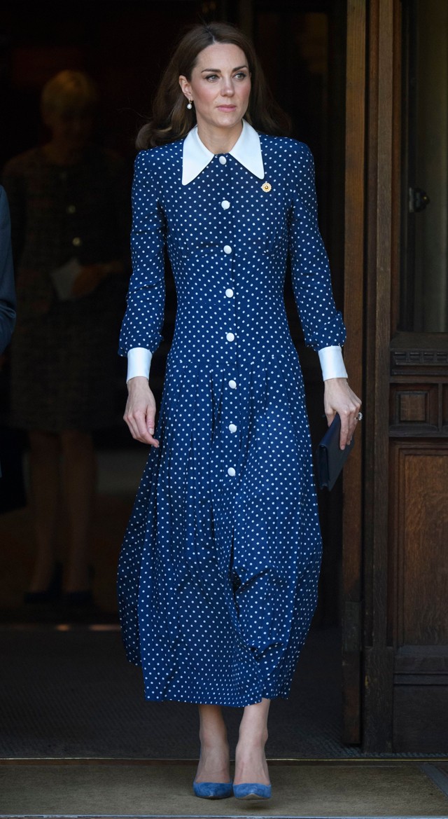 Kate Middleton pöttyös ruha