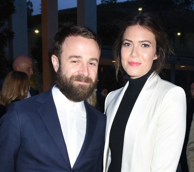 Mandy Moore anyuka lesz! Kerekedő pocakját is megmutatta