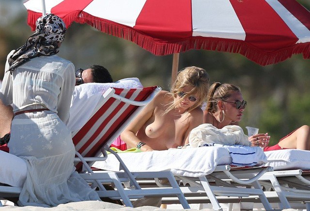 Toni Garrn monokizve lazul