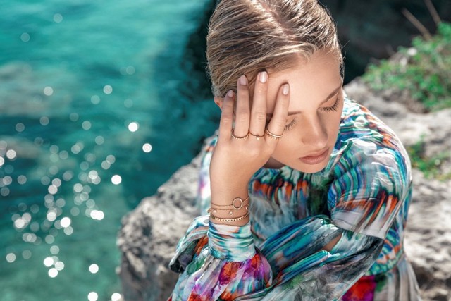 Az élet körforgását szimbolizálják ezek a csodaszép ékszerek