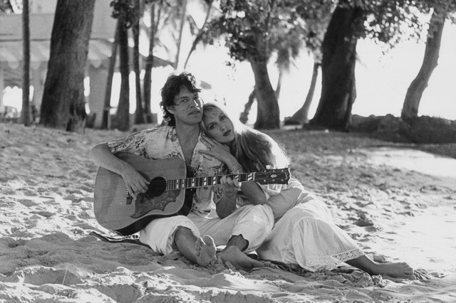 Jerry Hall és Mick Jagger a nászútjukon