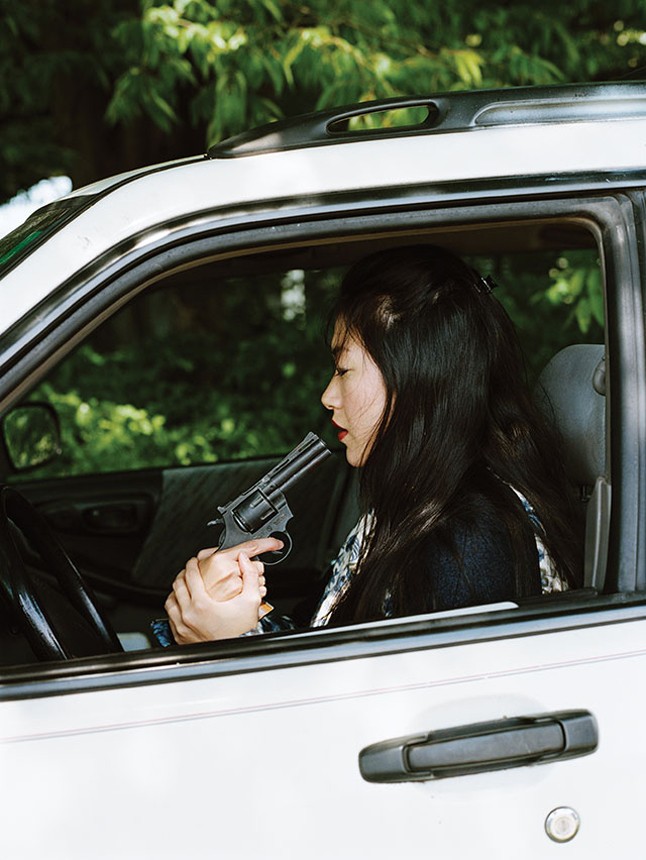 Iris Chang halálát megidézni különösen felkavaró, hiszen az írónő 2004-ben lett öngyilkos