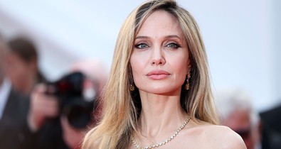 Angelina Jolie és Brad Pitt lánya az édesanyja ikertestvére is lehetne, a 19 éves Shiloh egyszerűen gyönyörű