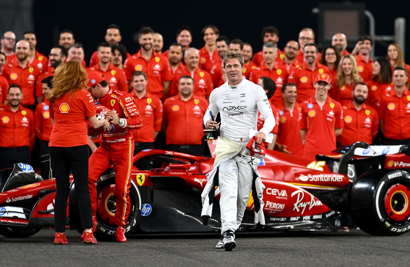 Brad Pitt az F1 című film forgatásán