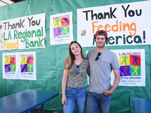 Leighton Meester és Adam Brody évente tartanak egy ˝Seth és Blair-napot˝