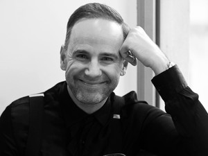 Járai Máté: „Nem érzem magam sebezhetőbbnek attól, hogy felvállalom a magánéletemet”