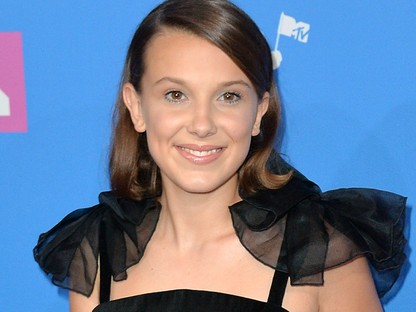 Millie Bobby Brown szemsminkje irtó vagány, de ha nem vigyázol vele, nagyon rosszul is elsülhet