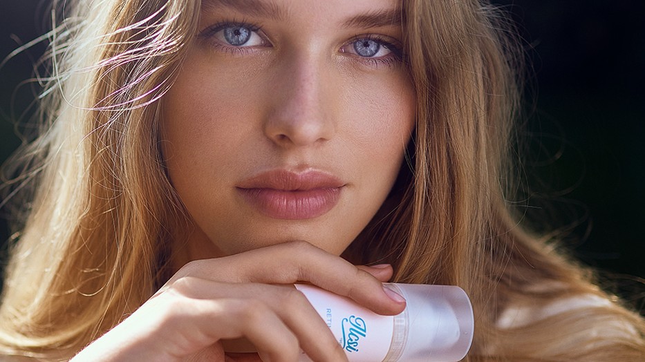 Az Ilcsi professzionális natúrkozmetikumok friss, minősített bio gyógynövényekből, gyümölcsökből, zöldségekből és virágokból készülnek, akárcsak újdonságuk, a Retinal szérum.