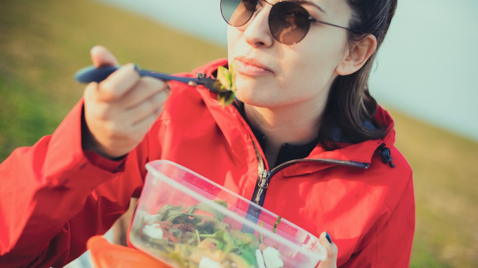 A mikroműanyagok szinte mindenhol ott vannak, de tudatossággal sokat tehetsz azért, hogy amennyire csak lehet, elkerüld őket