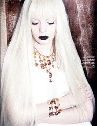 Zsófi újabb arcát mutatja meg a French magazinban