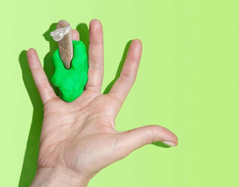 A Dévényi Dalma tervezte D'Alma ékszerkollekció egyik darabja