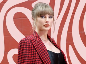 Taylor Swift pedikűrje egyben a tél legmeglepőbb körömtrendje: mindjárt megérted, miért