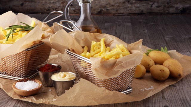 Elég az olajban sütött ételekből! Itt az egészséges megoldás!