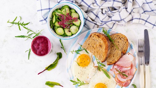 Igazi szuperélelmiszer az agynak: ezt a három összetevőt ne hagyd ki a reggelidből
