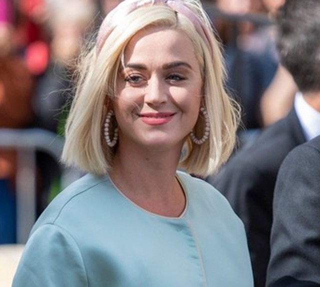 Katy Perry és Orlando Bloom olyan visszafogottak voltak Ellie Goulding esküvőjén, hogy majdnem észre sem vettük őket