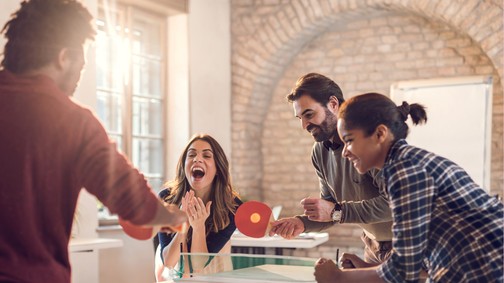 Nem, a munkahelyedet nem kell utálni, sőt, boldog is lehetsz az irodában