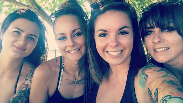 tetoválás, tetováló szalon, wonderland, wonderland tattoo, tetováló lányok, tetkó