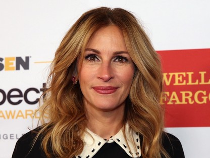 Tátva marad a szád, ha meglátod Julia Roberts első Golden Globe ruháját