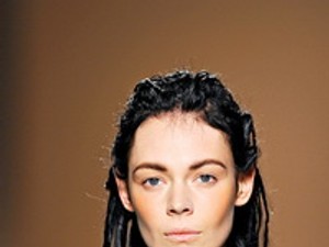 Rajzák Kinga újra Prada show-n!