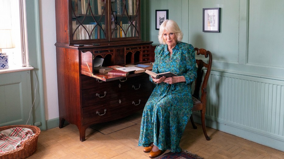 Elképesztően kínosra sikeredett Kamilla királyné találkozója