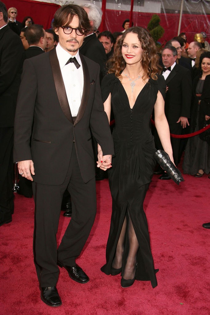Johnny Depp és Vanessa Paradis 14 évig voltak együtt: itt épp a 2008-as Oscar-gálán pózolnak a fotósoknak. 