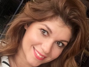 Nika tovább rohangál