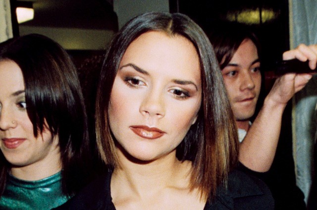 Victoria Beckham még az ikonikus bubifrizurájával