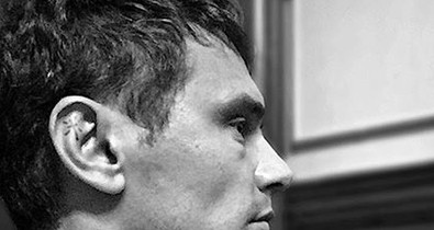 Emberek, James Franco a nyakára tetováltatta Emma Watson arcát!