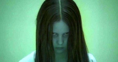 Emlékszel A kör-ből a gyilkos kislányra? Ilyen gyönyörű lett!