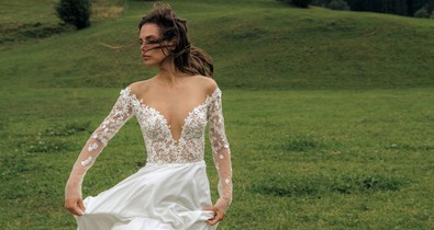 Benes Anita, a Daalarna tervezője: „Kezdettől fogva célom volt, hogy a túlzó, jelmezszerű menyasszonyi ruhákhoz képest egy letisztult irányvonalat képviseljek”