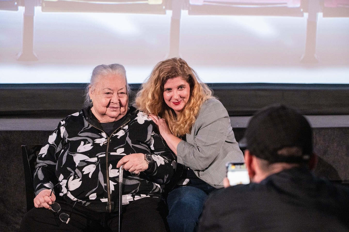 Molnár Piroska Mesterházy Lili filmkritikus, újságíróval 