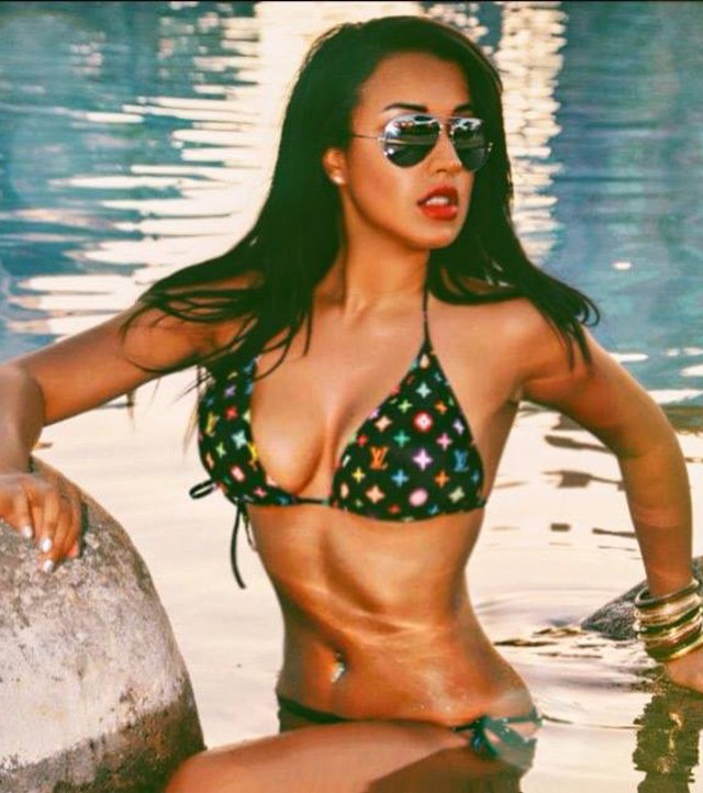 Visszaadta koronáját a szépségkirálynő, mert azt kérték tőle, fogyjon le!