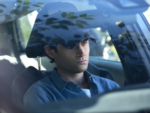 Penn Badgley kevesebb szexjelenetet kért házasságára való tekintettel a You 4. évadában