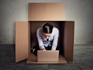 6 tipp visszahúzodó nőknek, hogy jobban teljesítsenek munkájukban