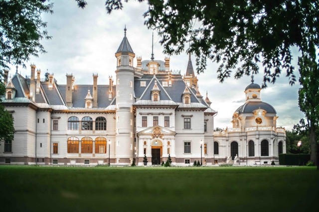 Utazz itthon: Fedezd fel a Turai Kastély csodáit