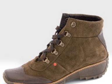 Vágó Réka a Heavy Toolsnak tervezett