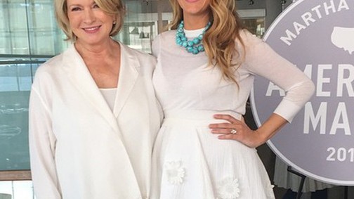 Blake Lively a legcsodásabb kismama