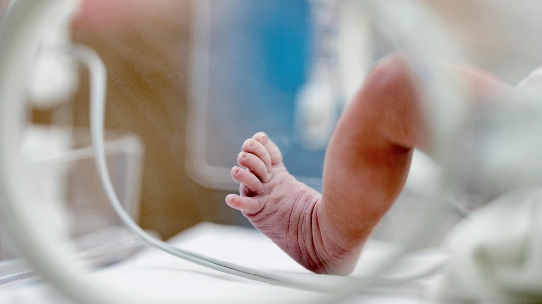 Az édesanya egészségtelen életmódja, a dohányzás és az alkoholfogyasztás ugyan befolyással lehet a koraszülésre, de a legtöbb esetben nem az anyuka okolható, ha megtörténik a baj