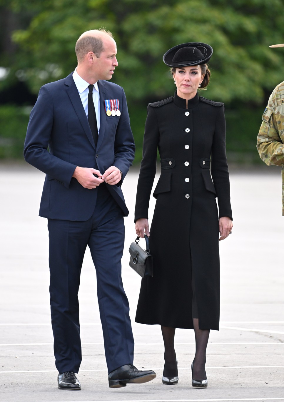 Katalin hercegné ismét nagyon elegánsan tisztelgett Erzsébet királynő emléke előtt